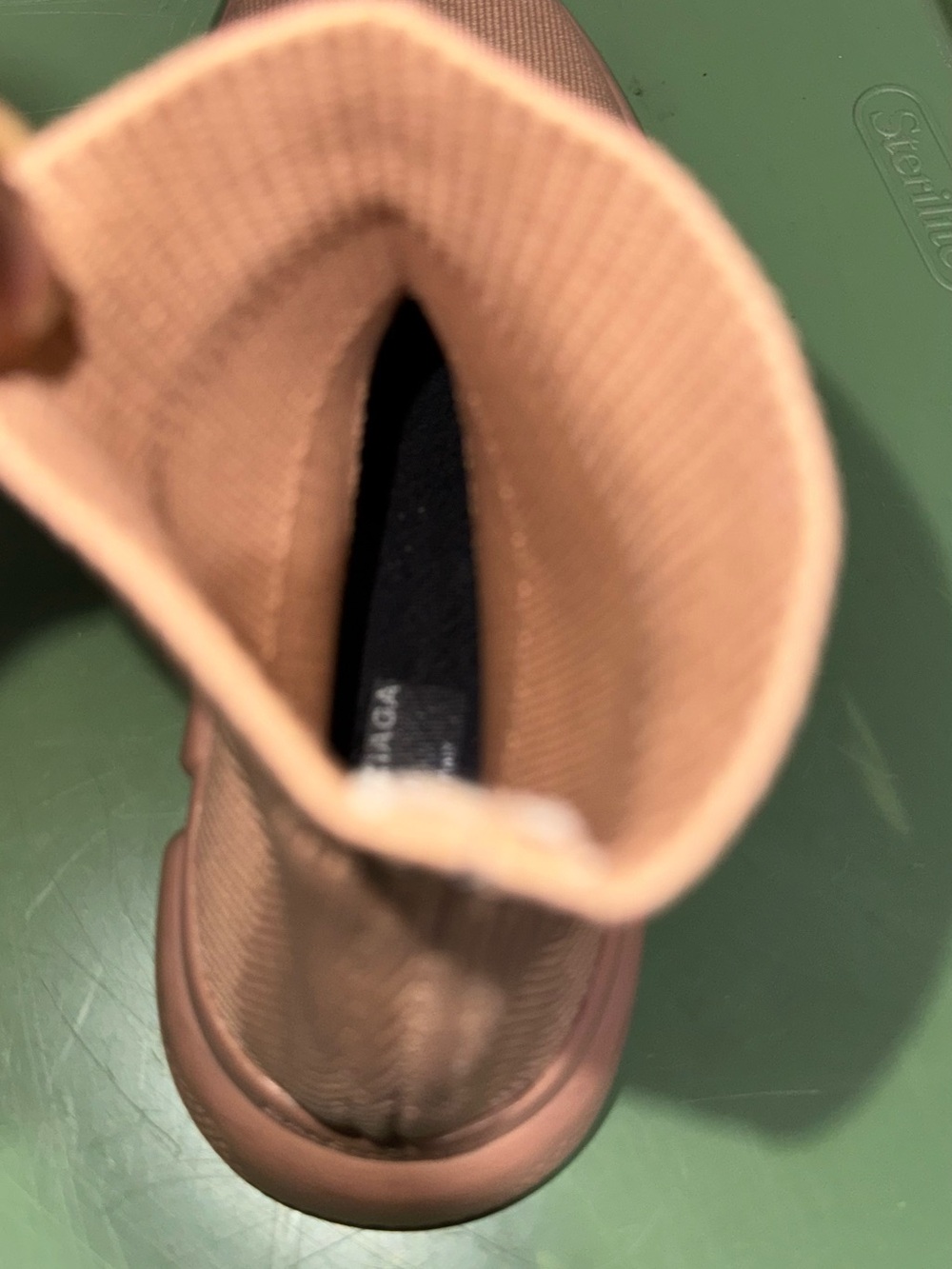 Balenciaga Peach Knit Speed Trainer Sneakers - Picture 10 of 12